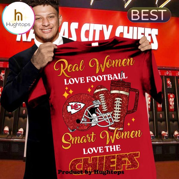 Real Women Love FootBall Smart Women Love Chiefs Unisex T-Shirt